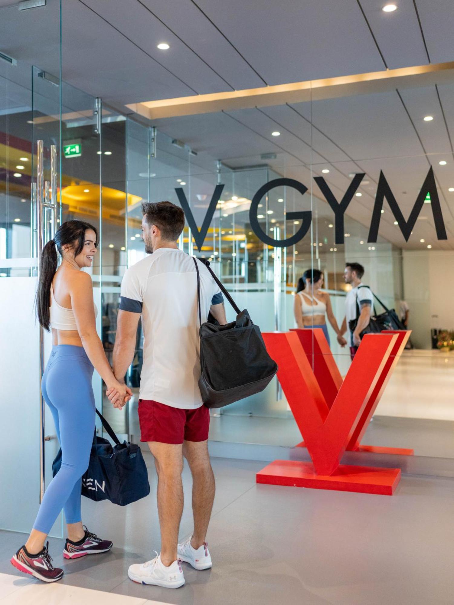 V Hotel Dubai, Curio Collection By Hilton Экстерьер фото V-Gym